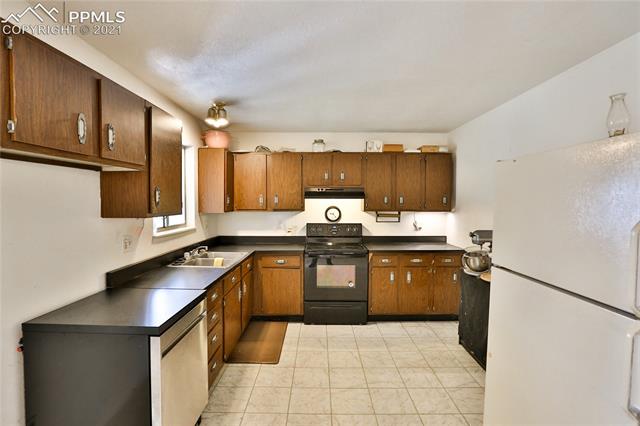 8627 Guthrie Road Calhan, CO 80808 - Photo 7 of 26 Gallery Image 7
