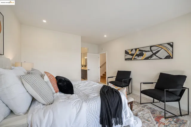 $1,599,000 | 218 The Knoll, Orinda, CA 94563