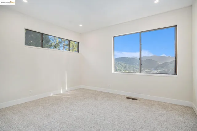 $1,599,000 | 218 The Knoll, Orinda, CA 94563