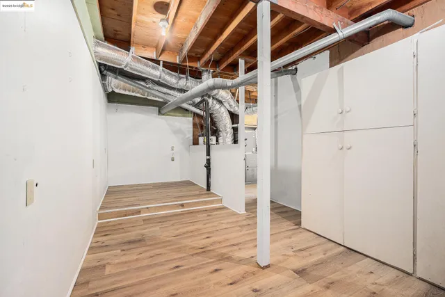 $1,599,000 | 218 The Knoll, Orinda, CA 94563