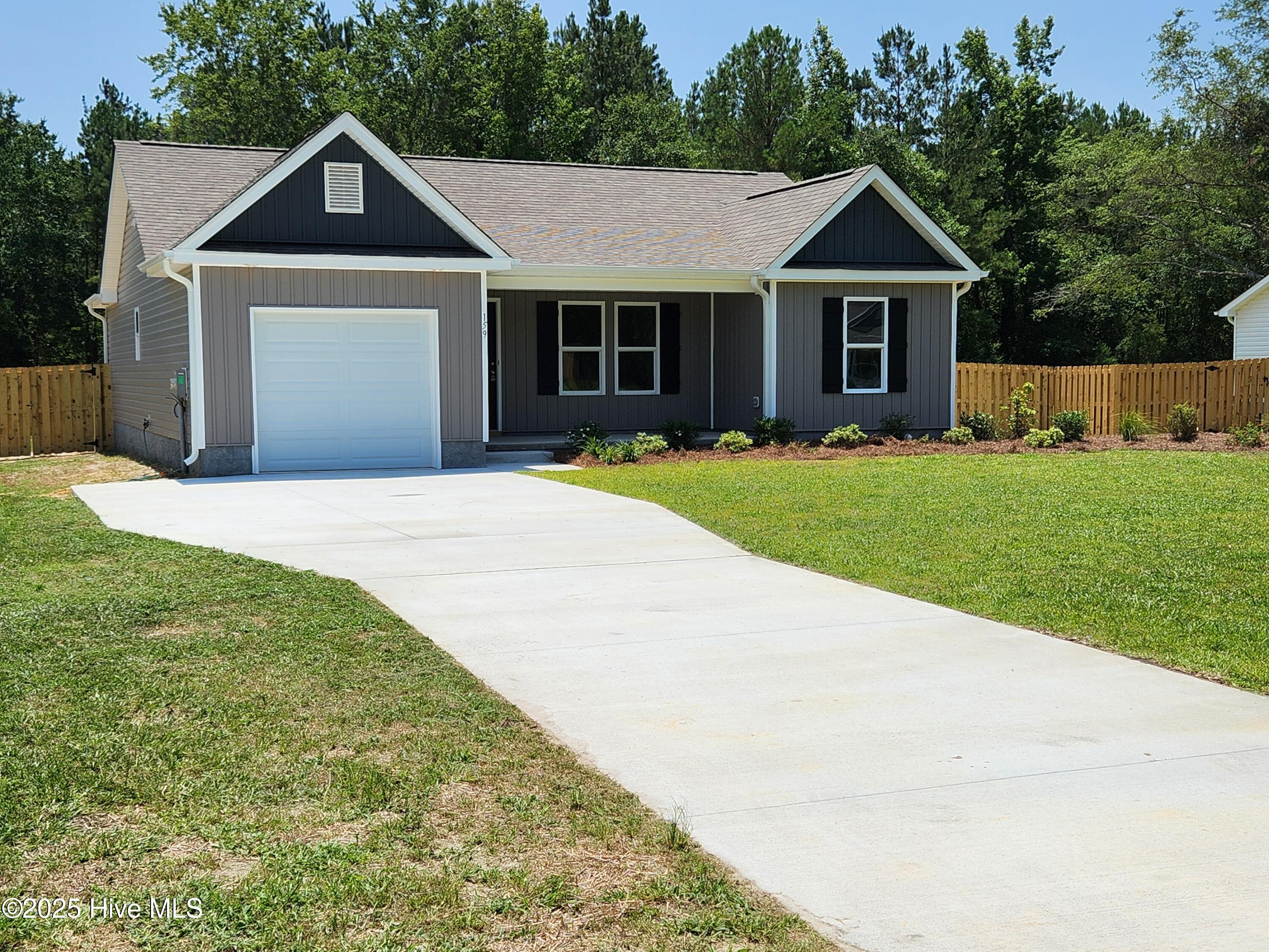 159 Montague Road Currie, NC 28435 - Photo 2 of 34 20250626_124906