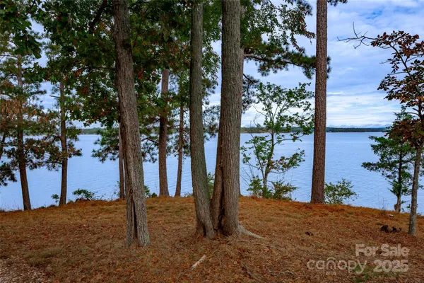 $475,000 | 20 Hidden Circle Lane, Liberty Hill, SC 29074
