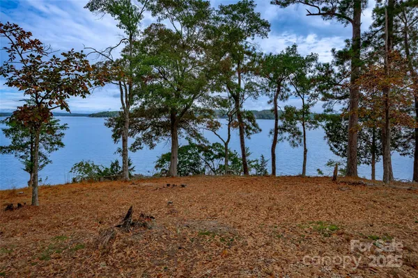 $475,000 | 20 Hidden Circle Lane, Liberty Hill, SC 29074