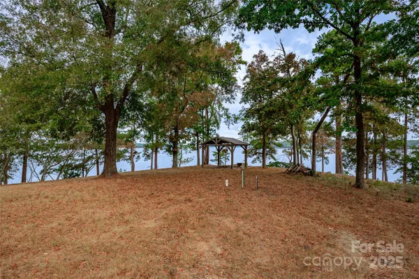 $475,000 | 20 Hidden Circle Lane, Liberty Hill, SC 29074