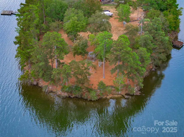 $475,000 | 20 Hidden Circle Lane, Liberty Hill, SC 29074