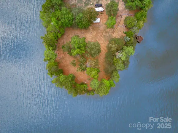 $475,000 | 20 Hidden Circle Lane, Liberty Hill, SC 29074