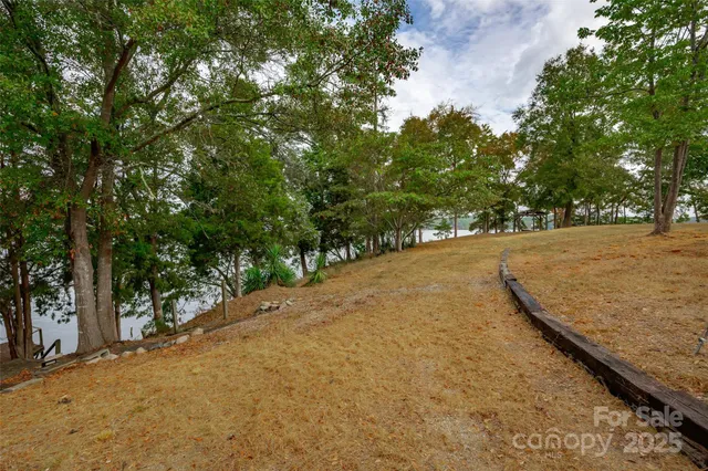 $475,000 | 20 Hidden Circle Lane, Liberty Hill, SC 29074