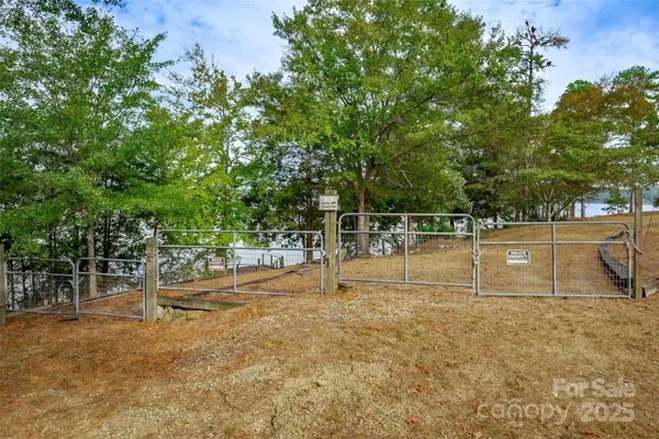 $475,000 | 20 Hidden Circle Lane, Liberty Hill, SC 29074