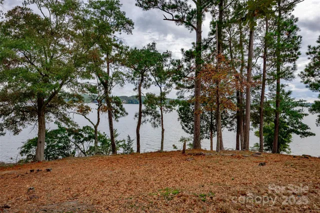 $475,000 | 20 Hidden Circle Lane, Liberty Hill, SC 29074