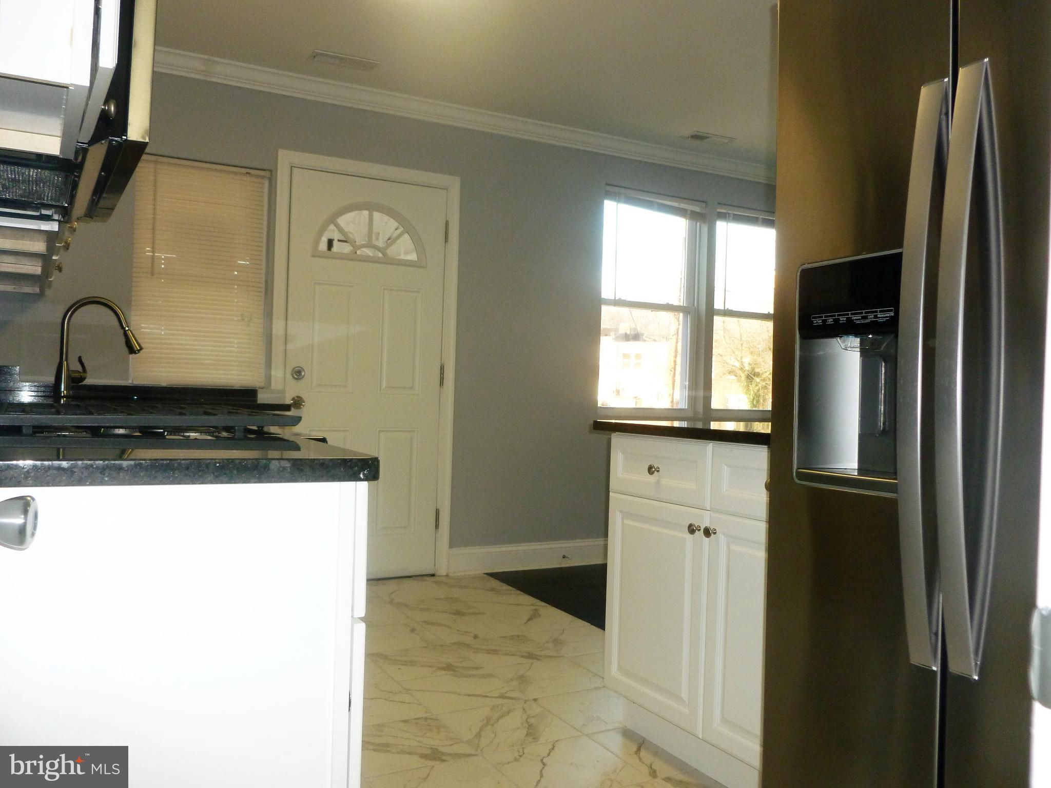 4224 Colborne Road Baltimore, MD 21229 - Photo 17 of 49 Interior
