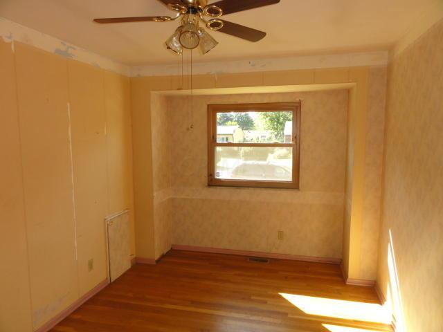 2822 Fleet Road Columbus, OH 43232 - Photo 7 of 12