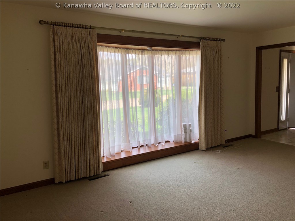 5322 Bentbrook Road Charleston, WV 25313 - Photo 2 of 32 Gallery Image 2
