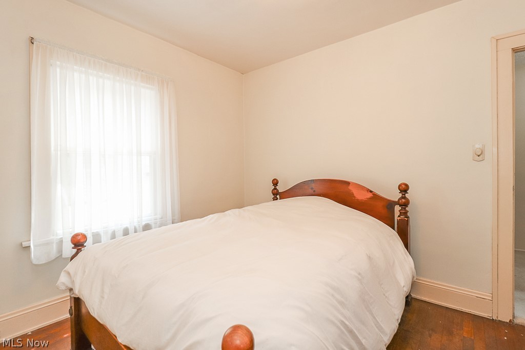 4006 Navahoe Road Cleveland, OH 44121 - Photo 9 of 19 Gallery Image 9