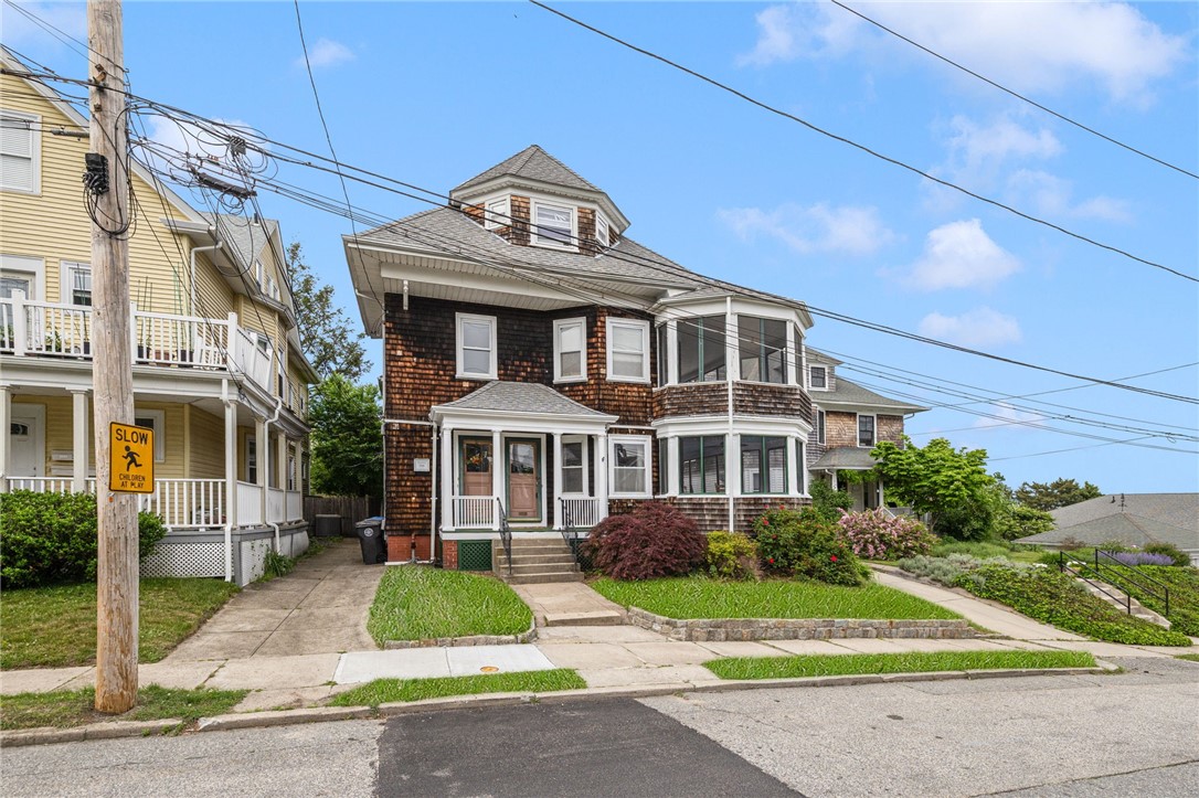 31 Windsor Road, Unit 1 Cranston, RI 02905 - Photo 39 of 44