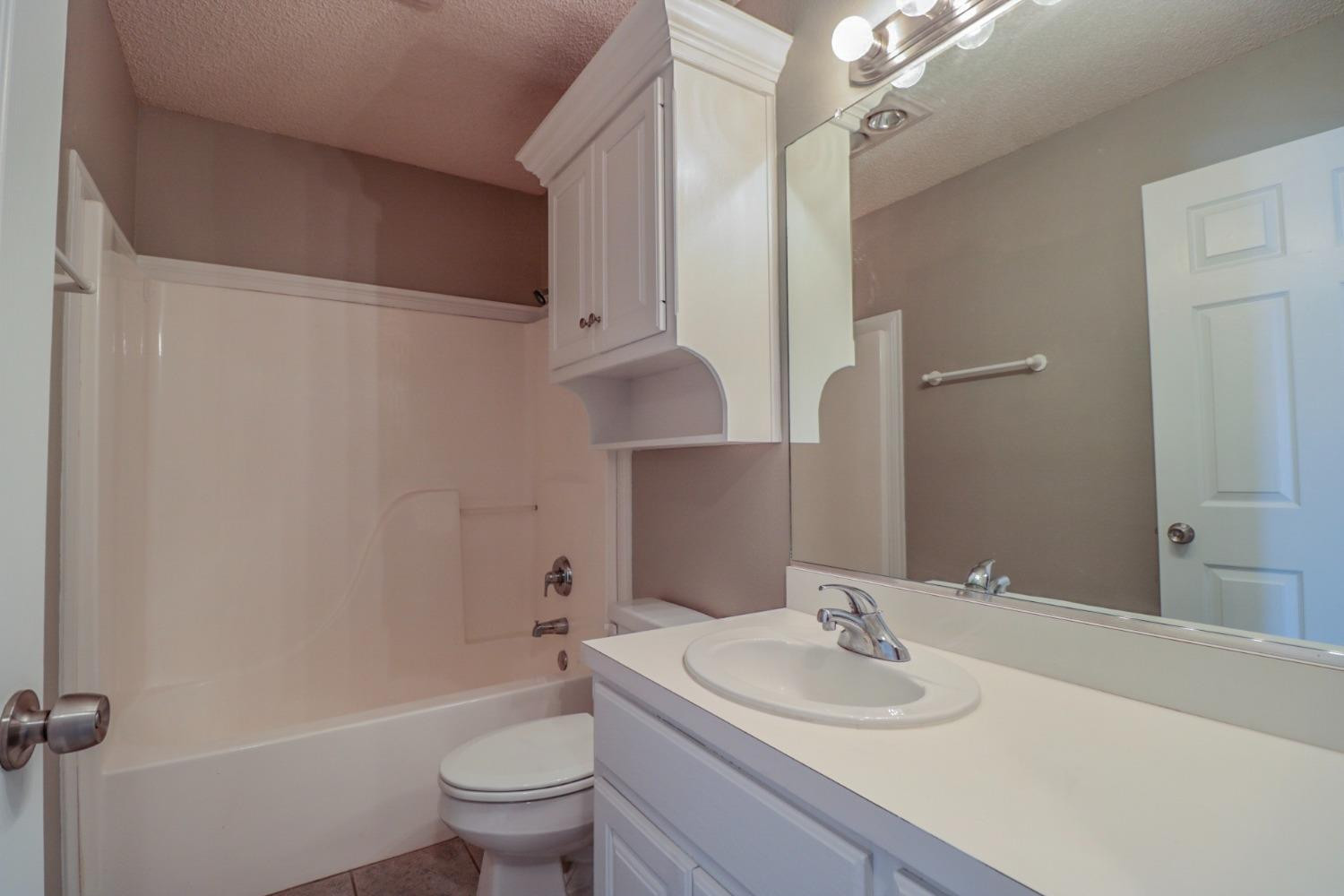 6716 4th Street, Unit A Lubbock, TX 79416 - Photo 6 of 10 Photo 6
