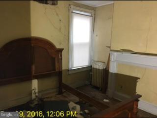 1803 Riggs Avenue Baltimore, MD 21217 - Photo 2 of 13 Living Room