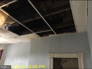 1803 Riggs Avenue Baltimore, MD 21217 - Photo 4 of 13 Interior (General)