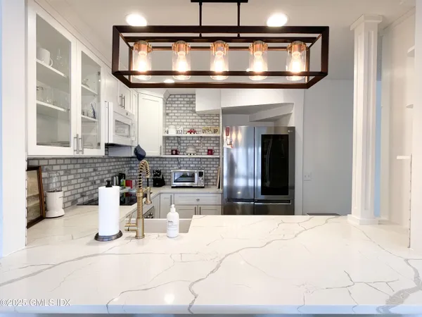 $4,400 | 1465 East Putnam Avenue, Unit 122, Old Greenwich, CT 06870