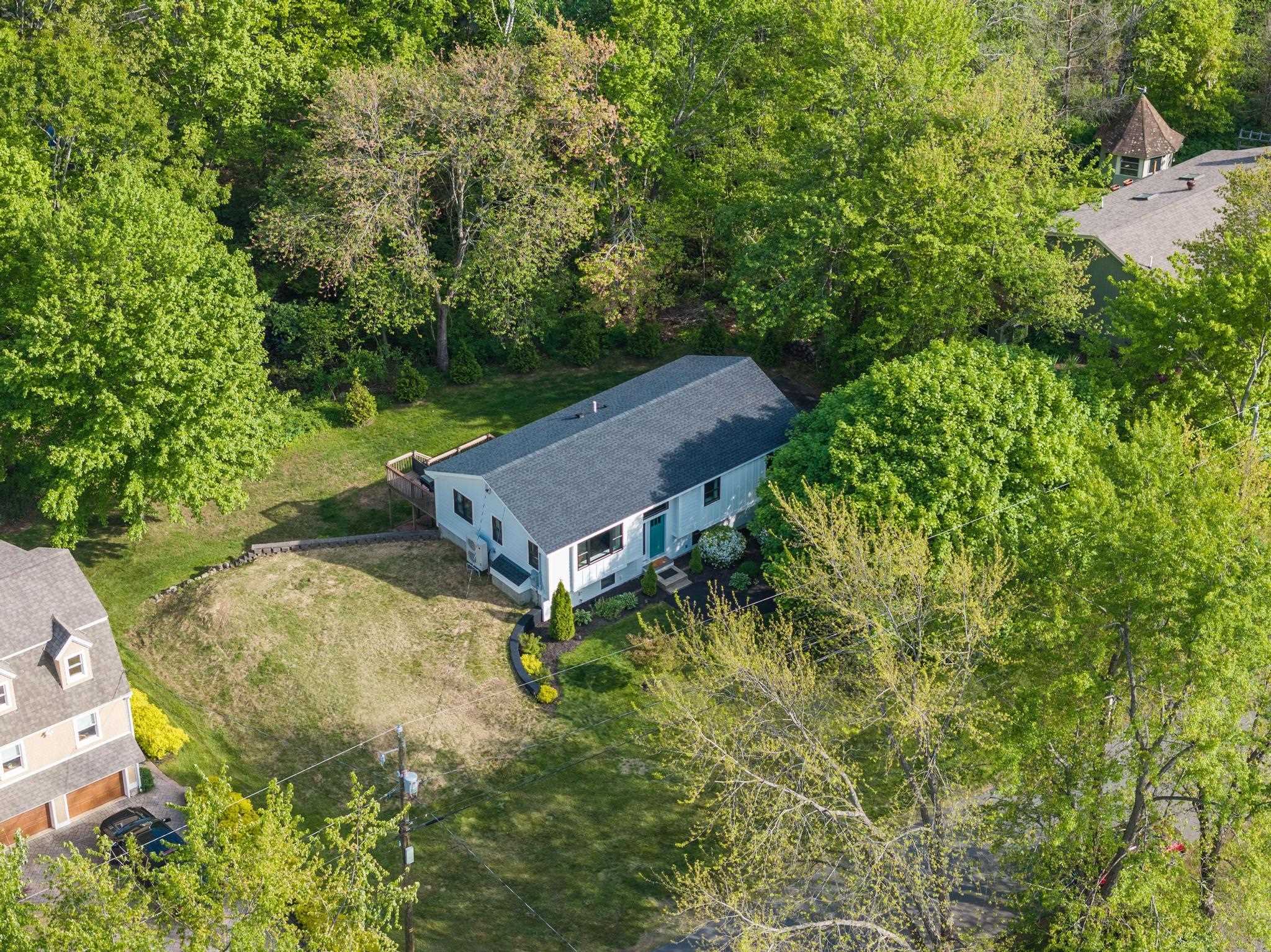 29 Frontier Street Rye, NH 03870 - Photo 11 of 34