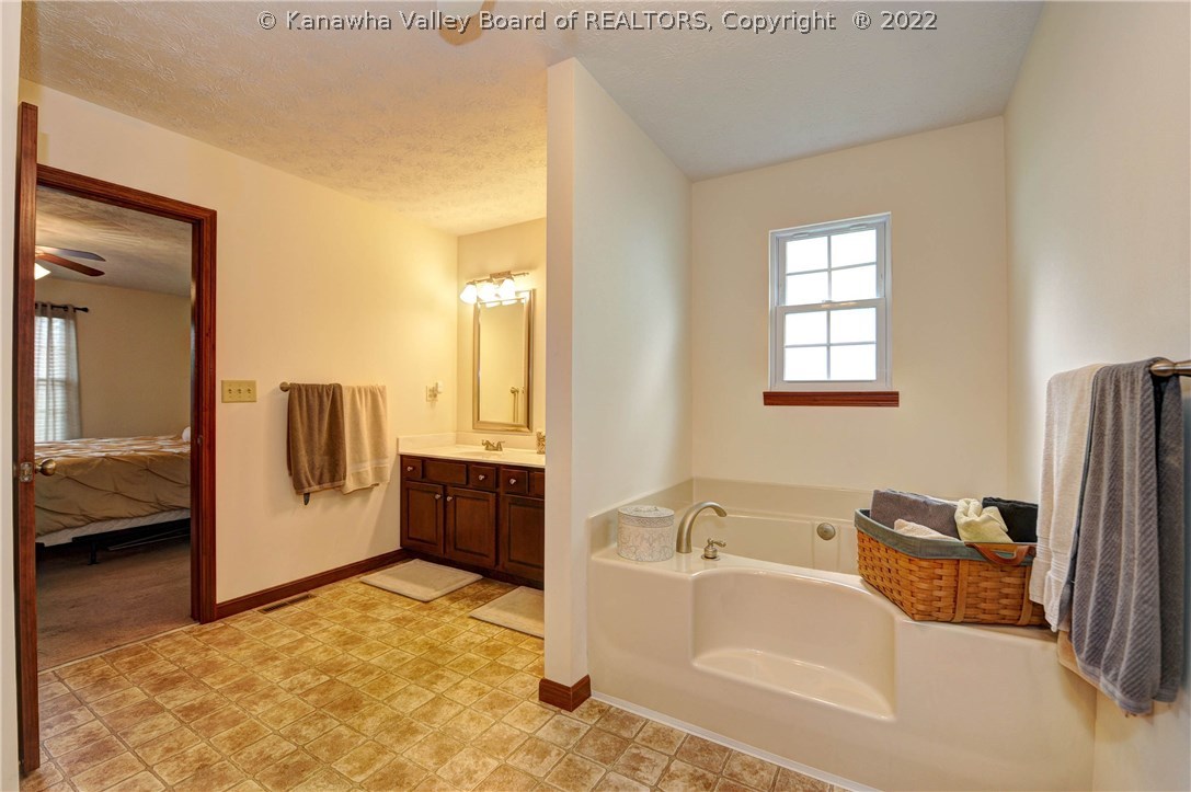 247 Maple Road Hurricane, WV 25526 - Photo 16 of 28 Gallery Image 16