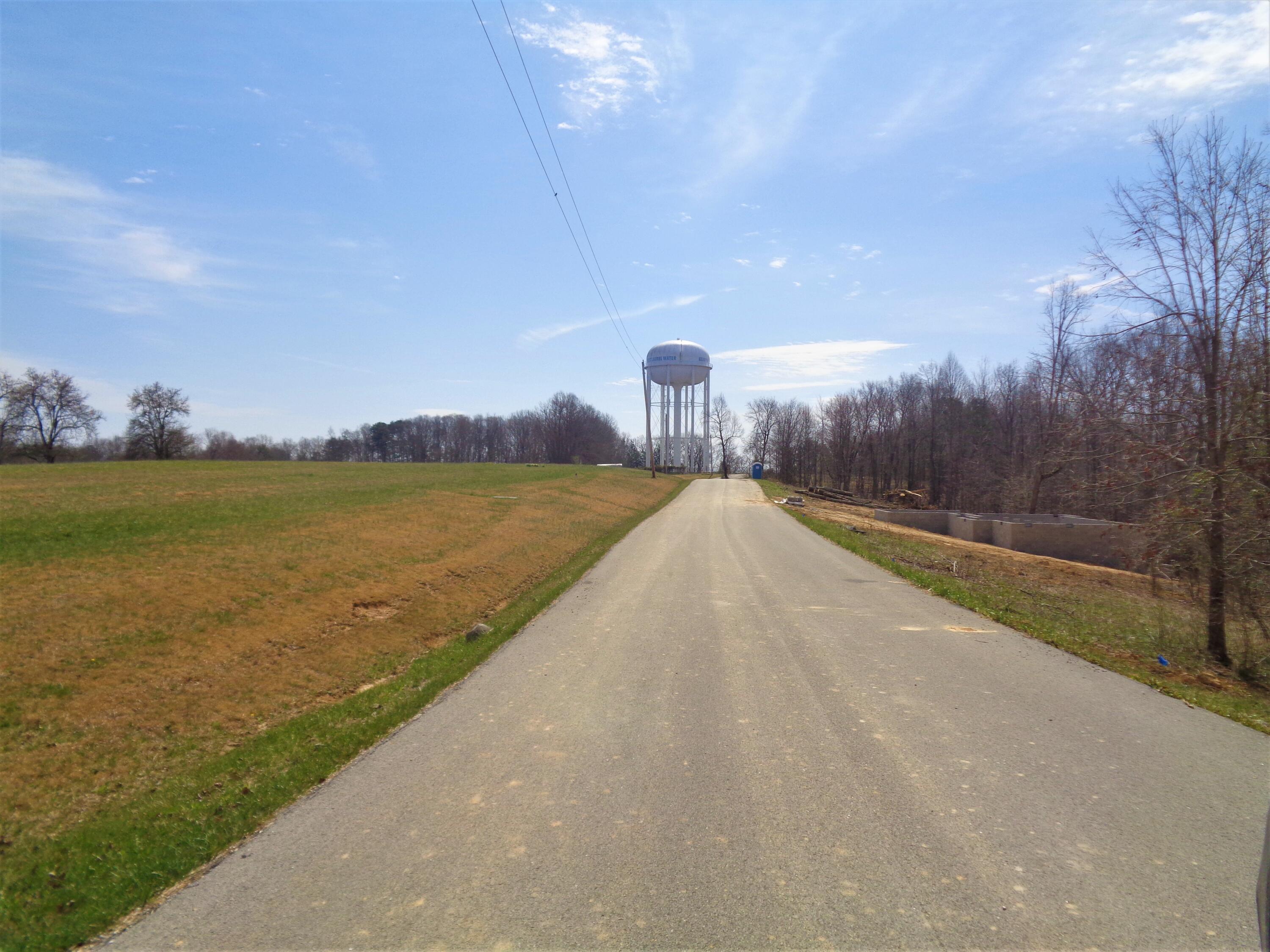 84 Rodeo Drive Corbin, KY 40701 - Photo 4 of 15 1