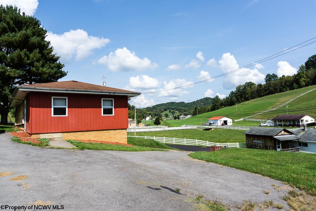 1069 Plum Run Road Mannington, WV 26582 - Photo 16 of 20 Gallery Image 16