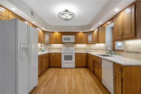 $530,000 | 14610 West 83rd Street, Lenexa, KS 66215