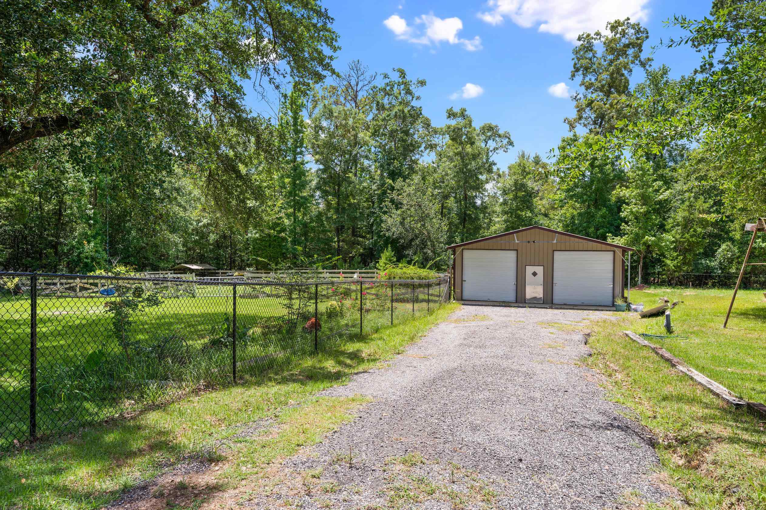 9060 Bromley Road Bay Minette, AL 36507 - Photo 51 of 63 Garage