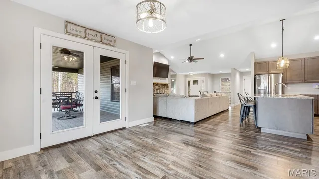 $519,000 | 5556 East Anding Drive, Catawissa, MO 63015