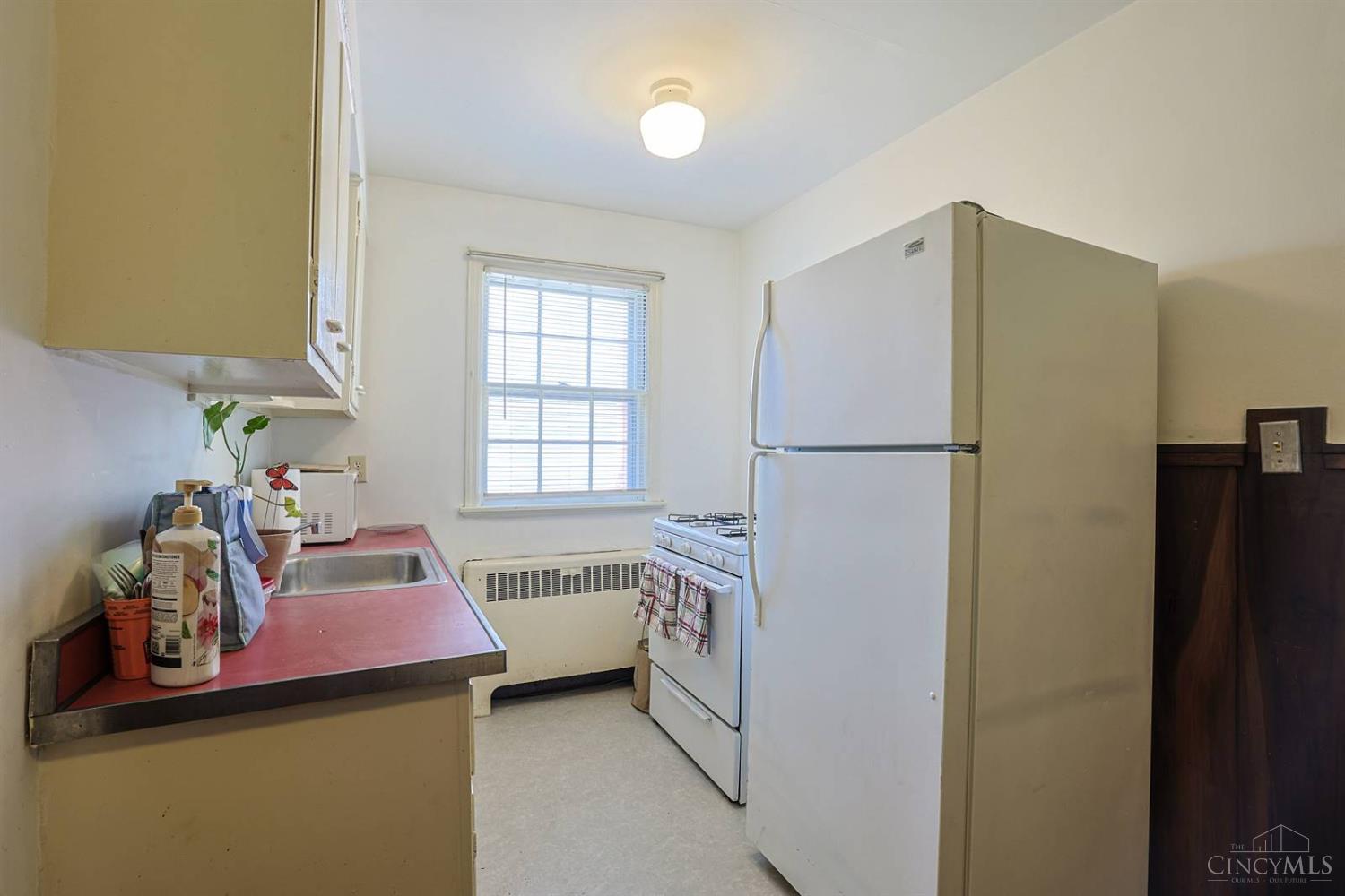 3097 Riddle View Lane Cincinnati, OH 45220 - Photo 15 of 29 Gallery Image 15