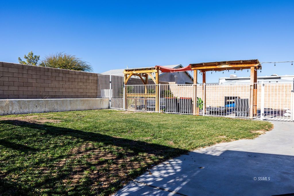 417 South Inyo Street Ridgecrest, CA 93555 - Photo 42 of 49