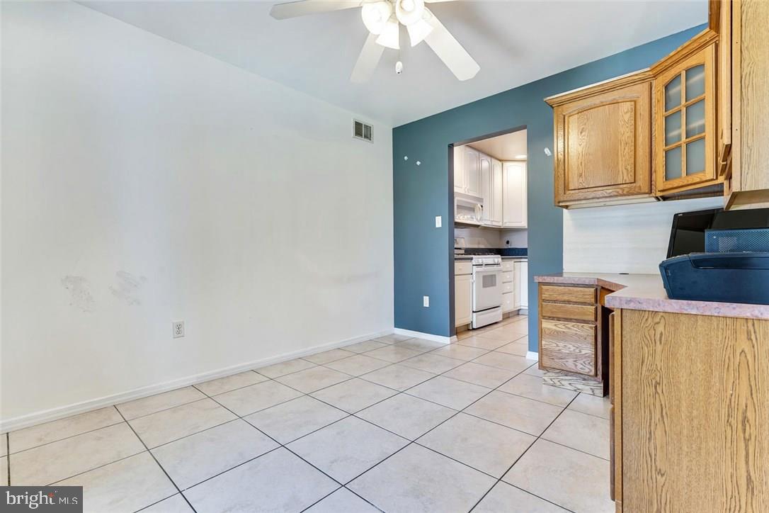161 Topside Road Manahawkin, NJ 08050 - Photo 8 of 34