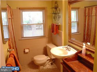 48 Covered Bridge Road Cherry Hill, NJ 08034 - Photo 11 of 12 Gallery Image 11