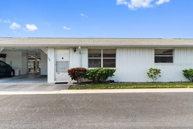 $115,000 | 12400 Park Boulevard North, Unit 124, Seminole, FL 33772