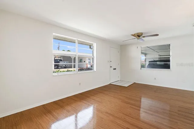 $115,000 | 12400 Park Boulevard North, Unit 124, Seminole, FL 33772