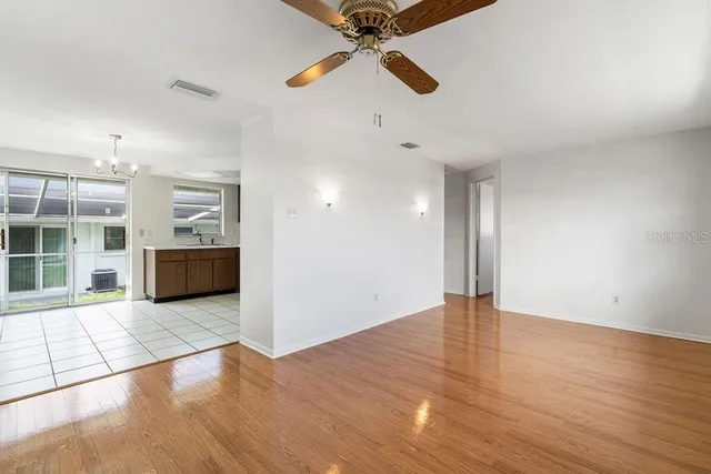 $115,000 | 12400 Park Boulevard North, Unit 124, Seminole, FL 33772