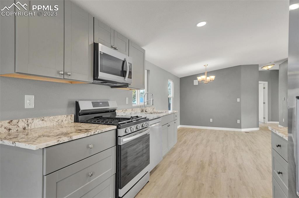 1057 Claiborne Road Colorado Springs, CO 80906 - Photo 11 of 38