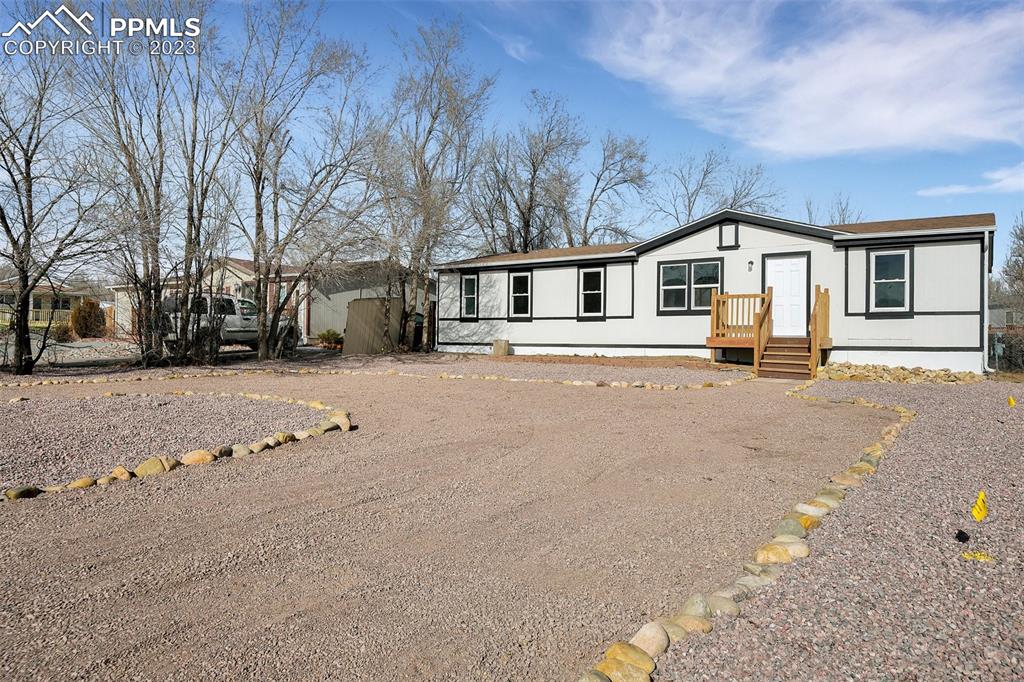 1057 Claiborne Road Colorado Springs, CO 80906 - Photo 3 of 38