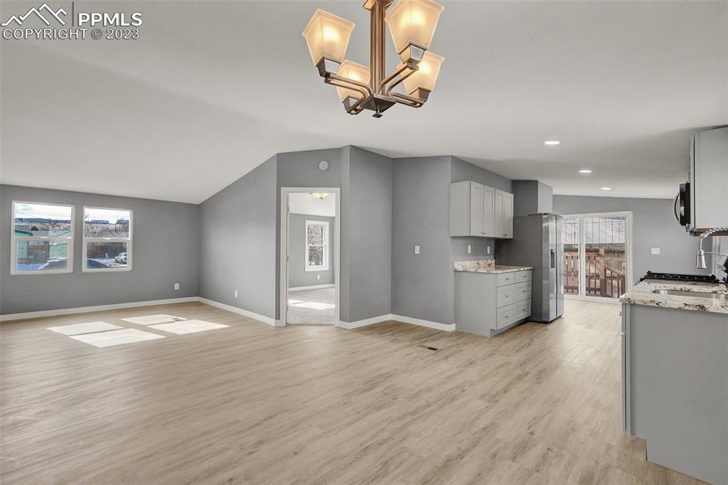 1057 Claiborne Road Colorado Springs, CO 80906 - Photo 10 of 38