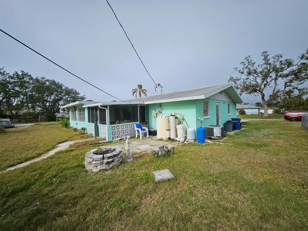 1041 Porpoise Road Venice, FL 34293 - Photo 27 of 38 Gallery Image 27