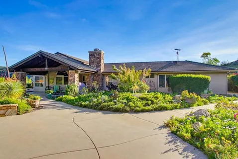 $1,399,900 | 3930 Via Palo Verde Lago, Alpine, CA 91901