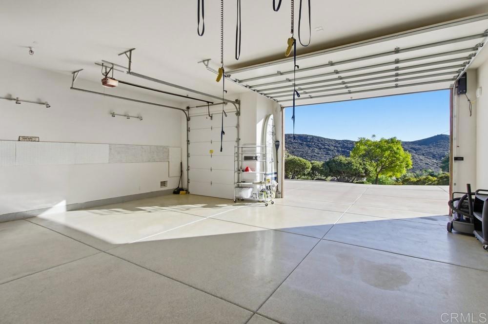 3930 Via Palo Verde Lago Alpine, CA 91901 - Photo 64 of 75 a view of a garage with window