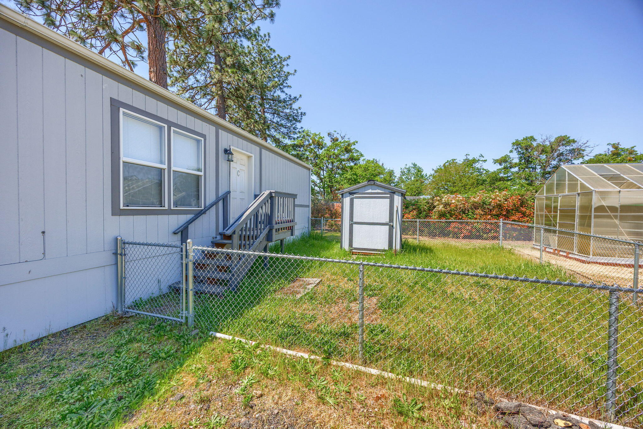 225 Wilson Road Central Point, OR 97502 - Photo 41 of 63 Unit C has a small fenced yard