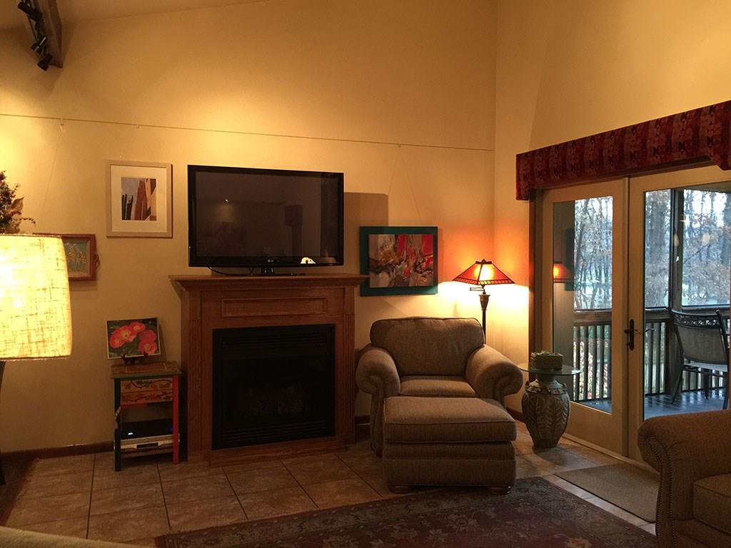 116 Hamilton Street Indiana, PA 15701 - Photo 3 of 25 Living Room