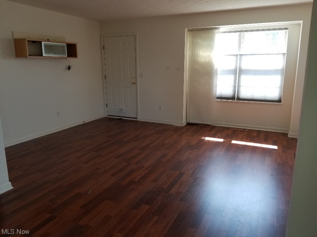 4430 Sexton Road Cleveland, OH 44105 - Photo 7 of 25