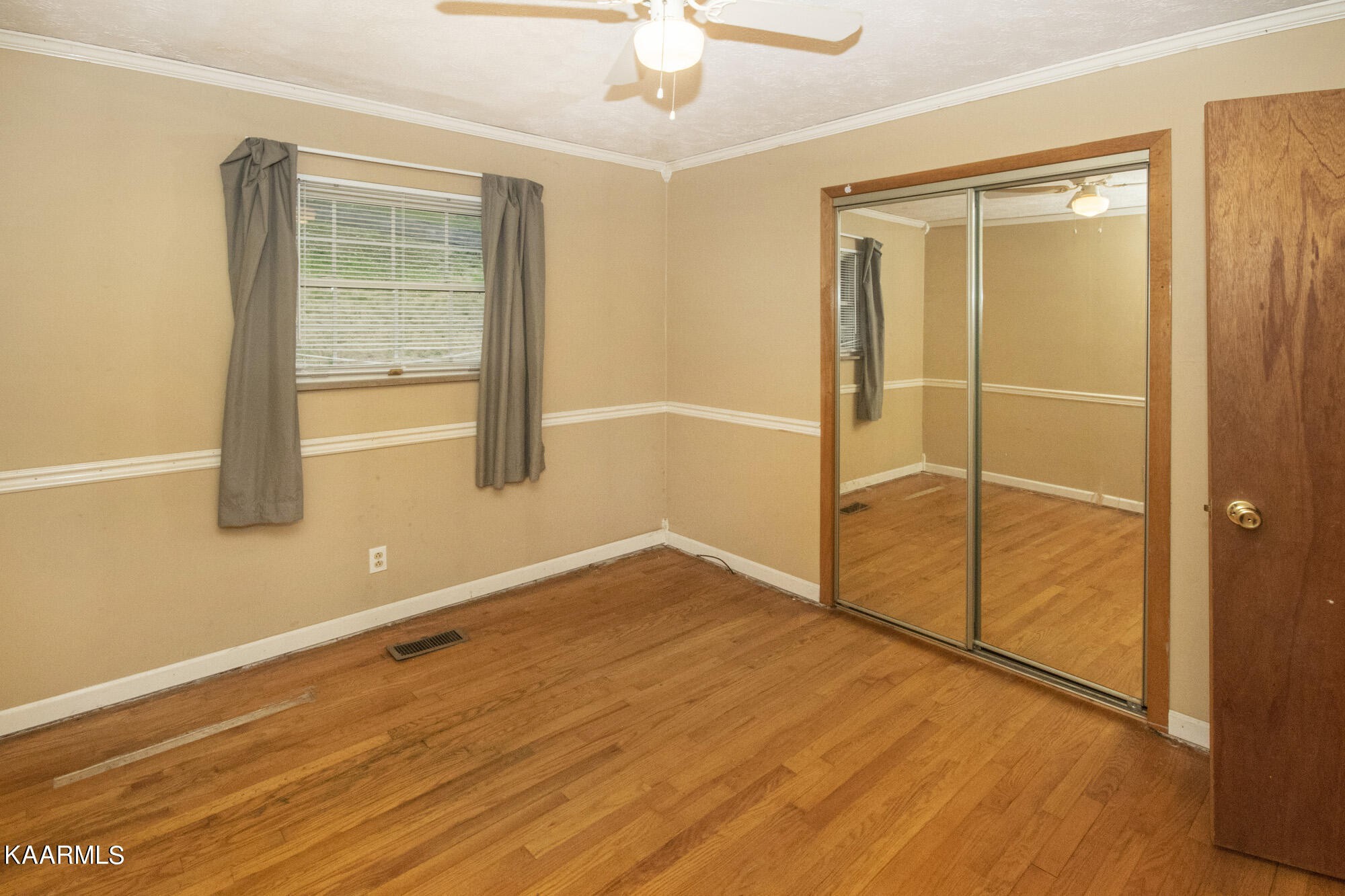 407 Pine Street Clinton, TN 37716 - Photo 12 of 27