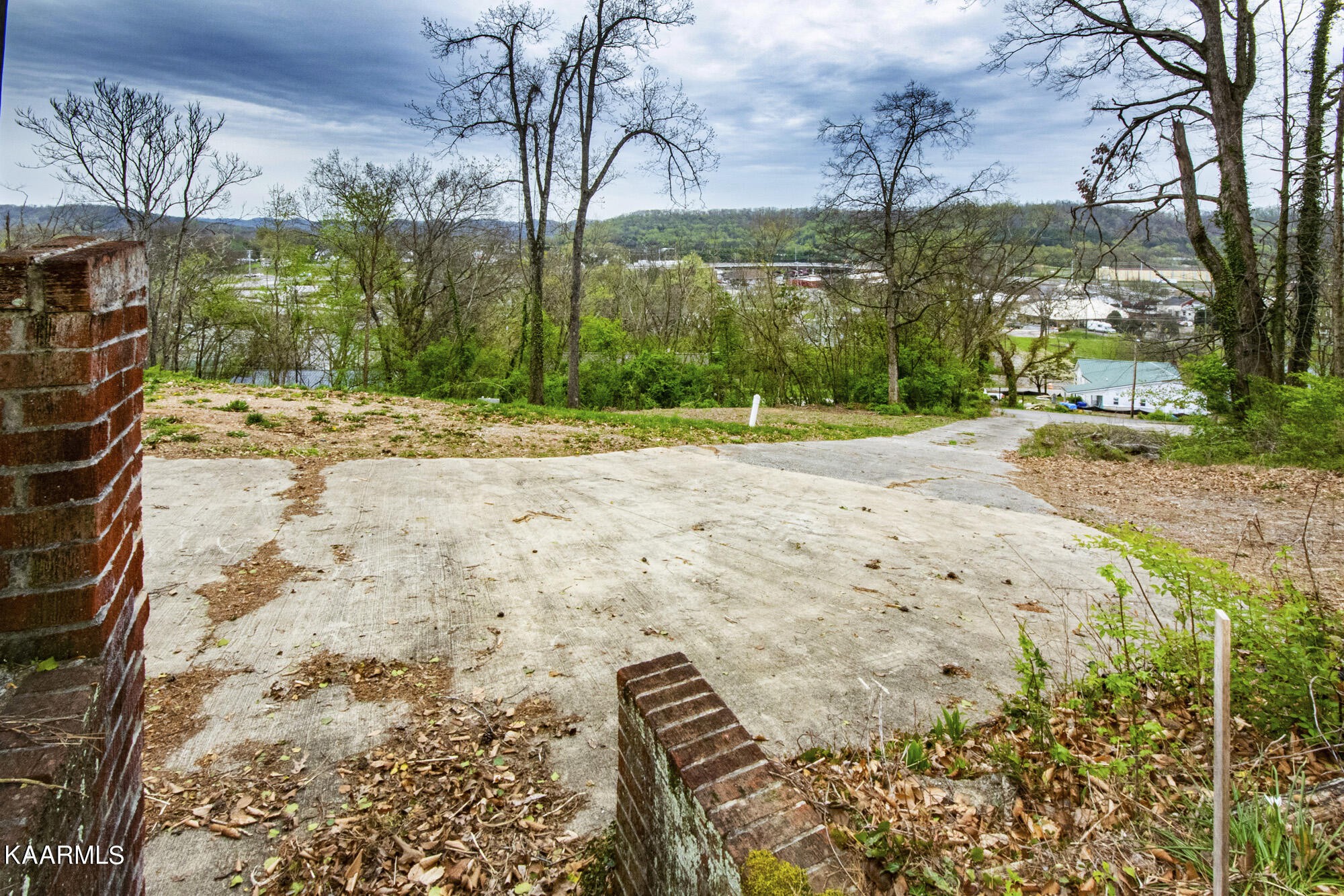 407 Pine Street Clinton, TN 37716 - Photo 26 of 27
