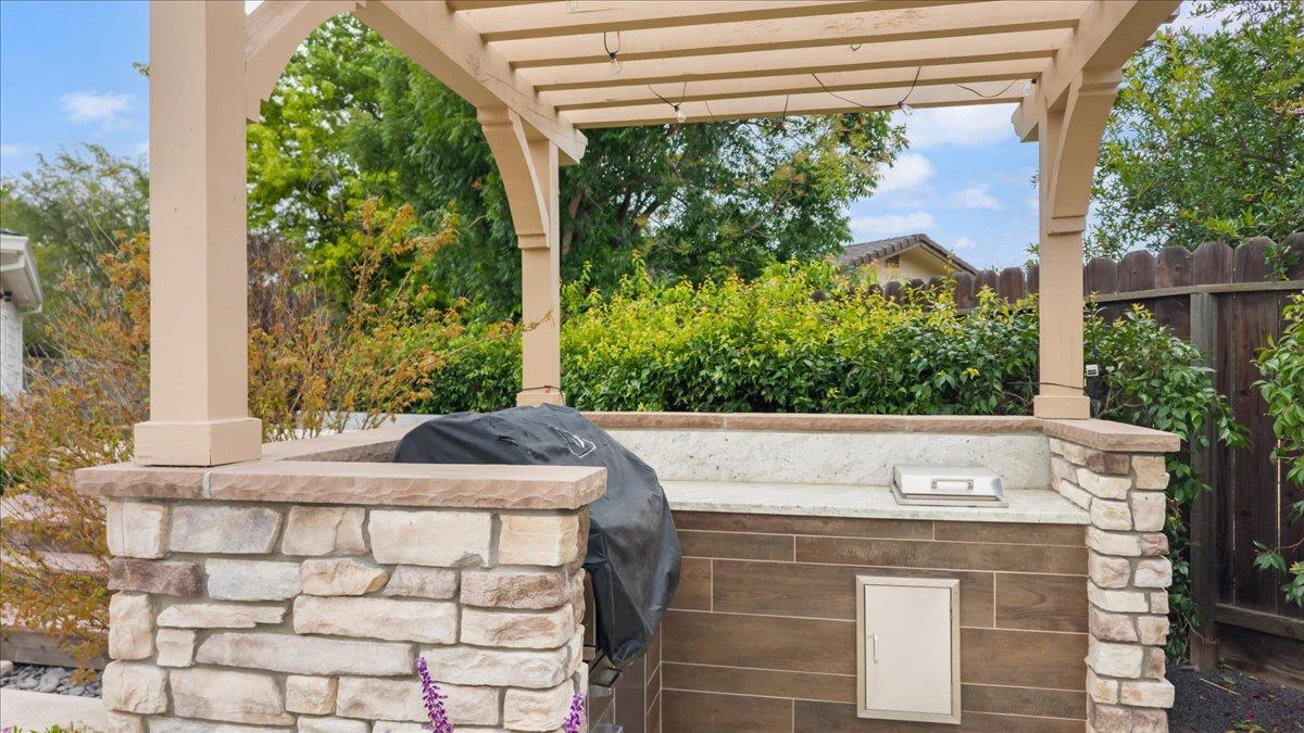 8720 Fairoaks Road Tracy, CA 95304 - Photo 44 of 64