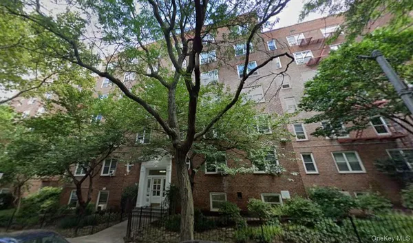 $3,200 | 34-15 74th Street, Unit 2K | Jackson Heights
