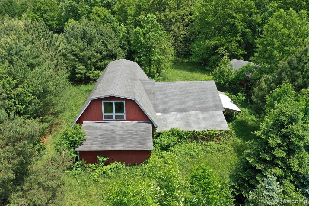3115 South Latson Road Howell, MI 48855 - Photo 11 of 14